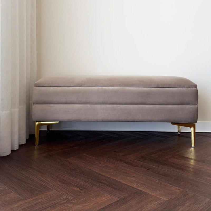 Pufa tapicerowana nowoczesna w pasy BEŻ MV ze schowkiem nóżki złote