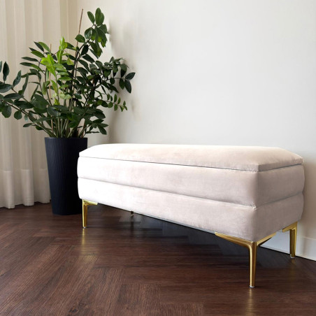 Pufa tapicerowana nowoczesna w pasy KREM MV ze schowkiem nóżki złote