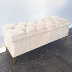 Pufa tapicerowana pikowana CLASSIC KREM MV ze schowkiem nóżki złote